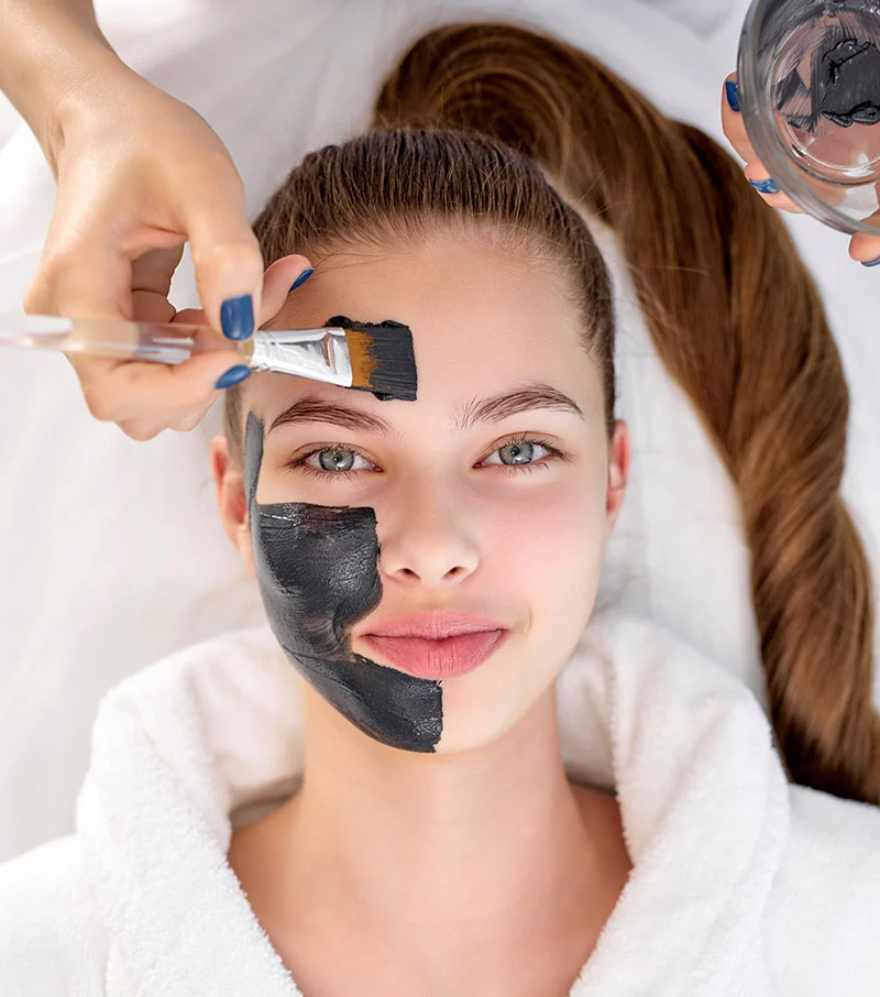 indications et contre-indications du Carbon Peel